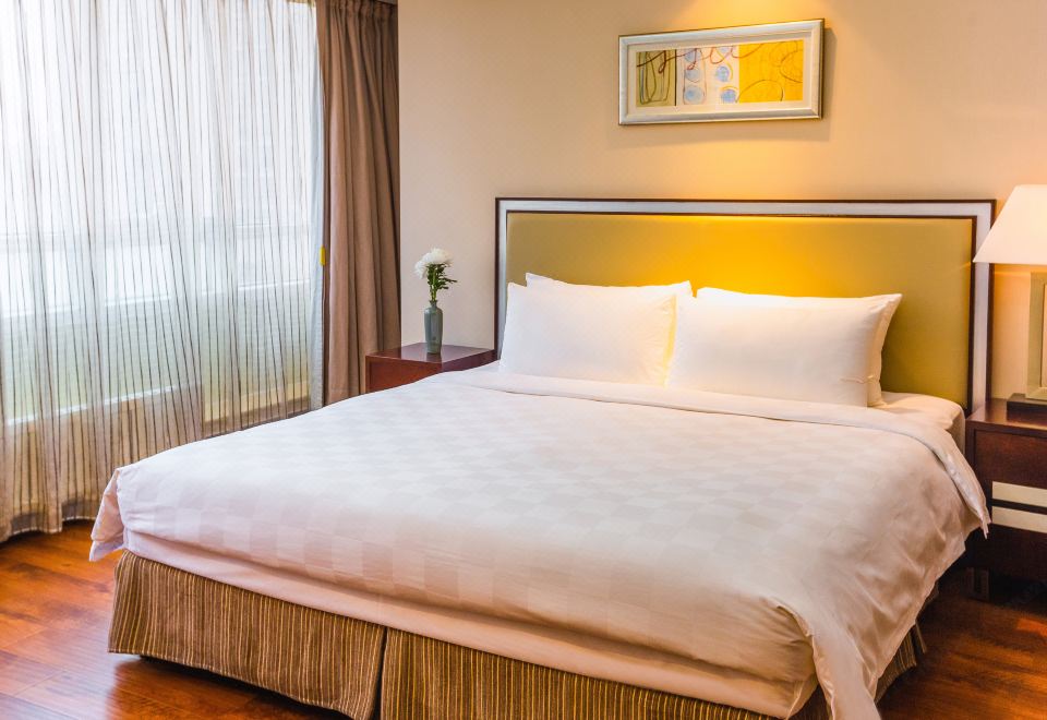 豪华复式四室一厅套房