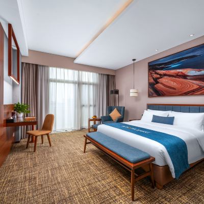 商務大床房（Mini冰箱） 廣州白雲機場澳斯特精選飯店（T1航廈店）優惠