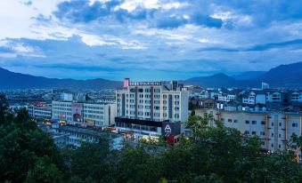 Atour Hotel LiJiang Gucheng Dashuiche