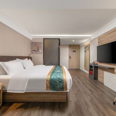 商務大床房（慕思品質床品+舒適睡眠+可投屏電視） 皇馬假日飯店（深圳北站店）優惠