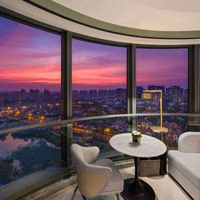 270°湖景豪華大床房 上海萬源諾富特飯店優惠