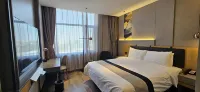 Rujia Business Hotel