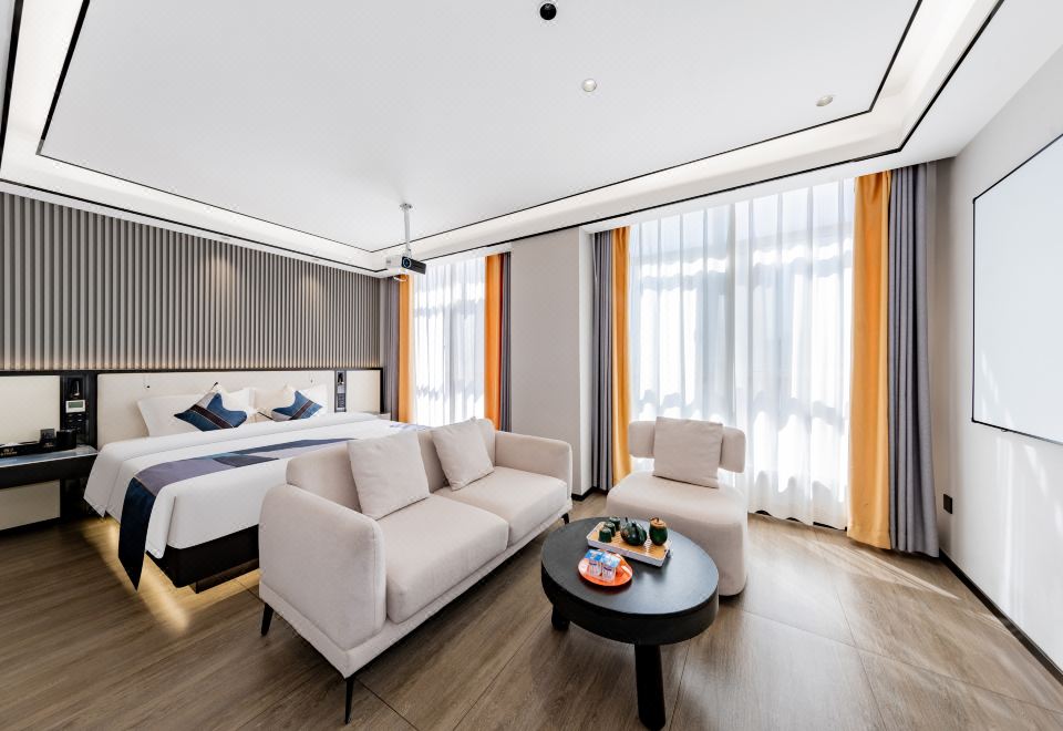 Xizi Light Luxury Hotel (Urad Qianqi Government Store)Cozy Suite
