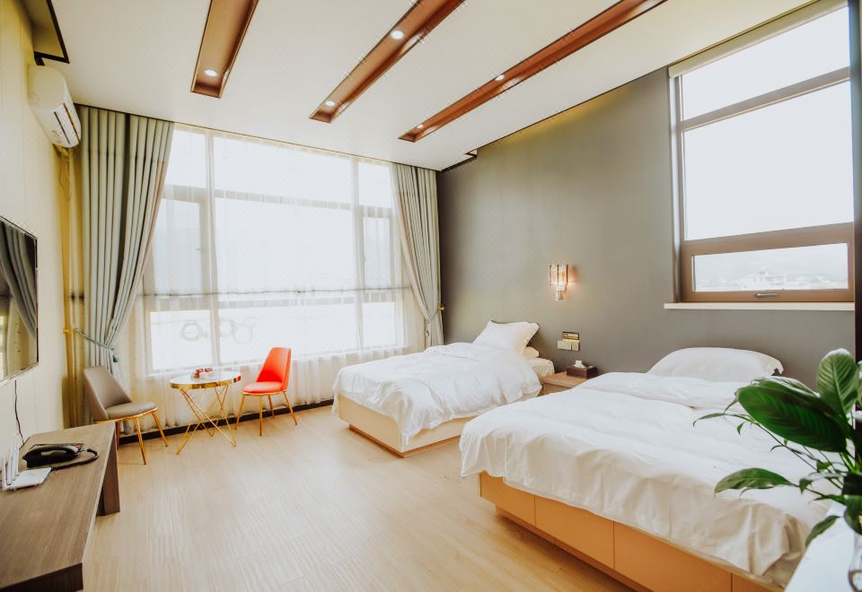 Heqing Huaxi Yazhu HomestayIdyllic view double room