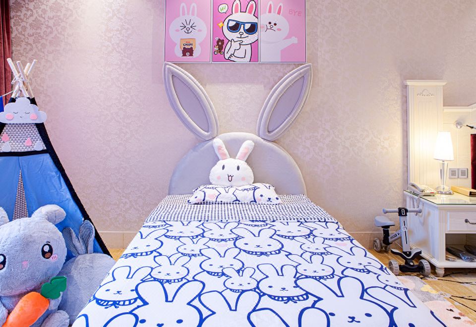可爱小兔亲子主题房