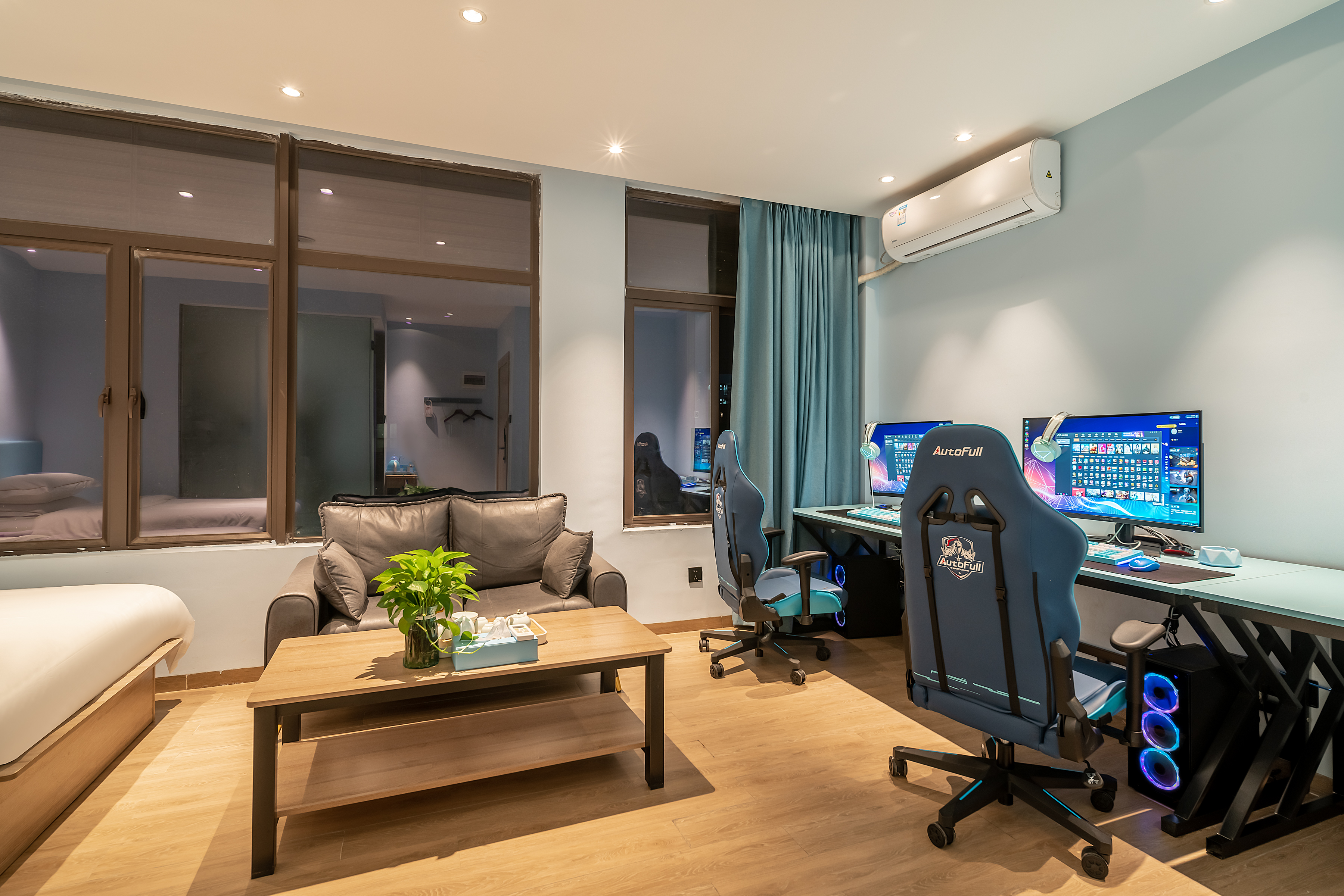 基友双床房-[2台电脑+RTX3060显卡+i5-10700F处理器+16G内存+2K曲面屏+机械键鼠]+沙发茶几