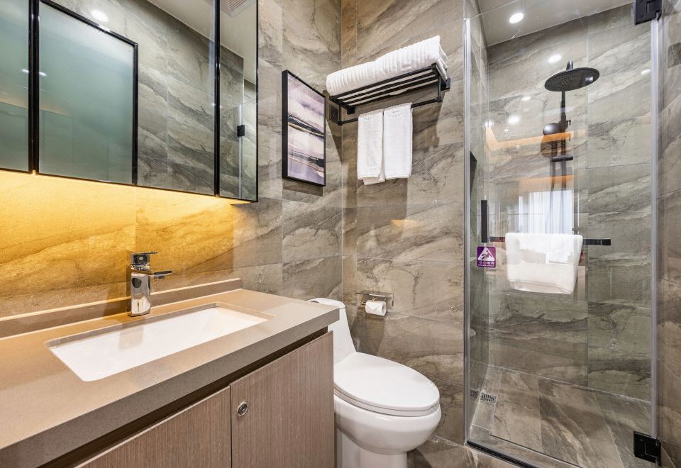 世御高级大床房