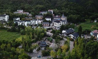 Jiandemi Juzhu B&B (Daciyan Scenic Area Branch)