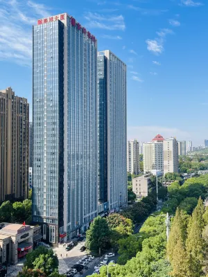 Quzhu Hotel (East Lake Branch of Wuhan University at street entrance) Các khách sạn ở 