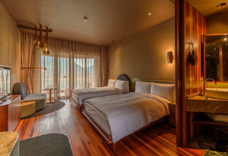 豪華湖景親子雙床房