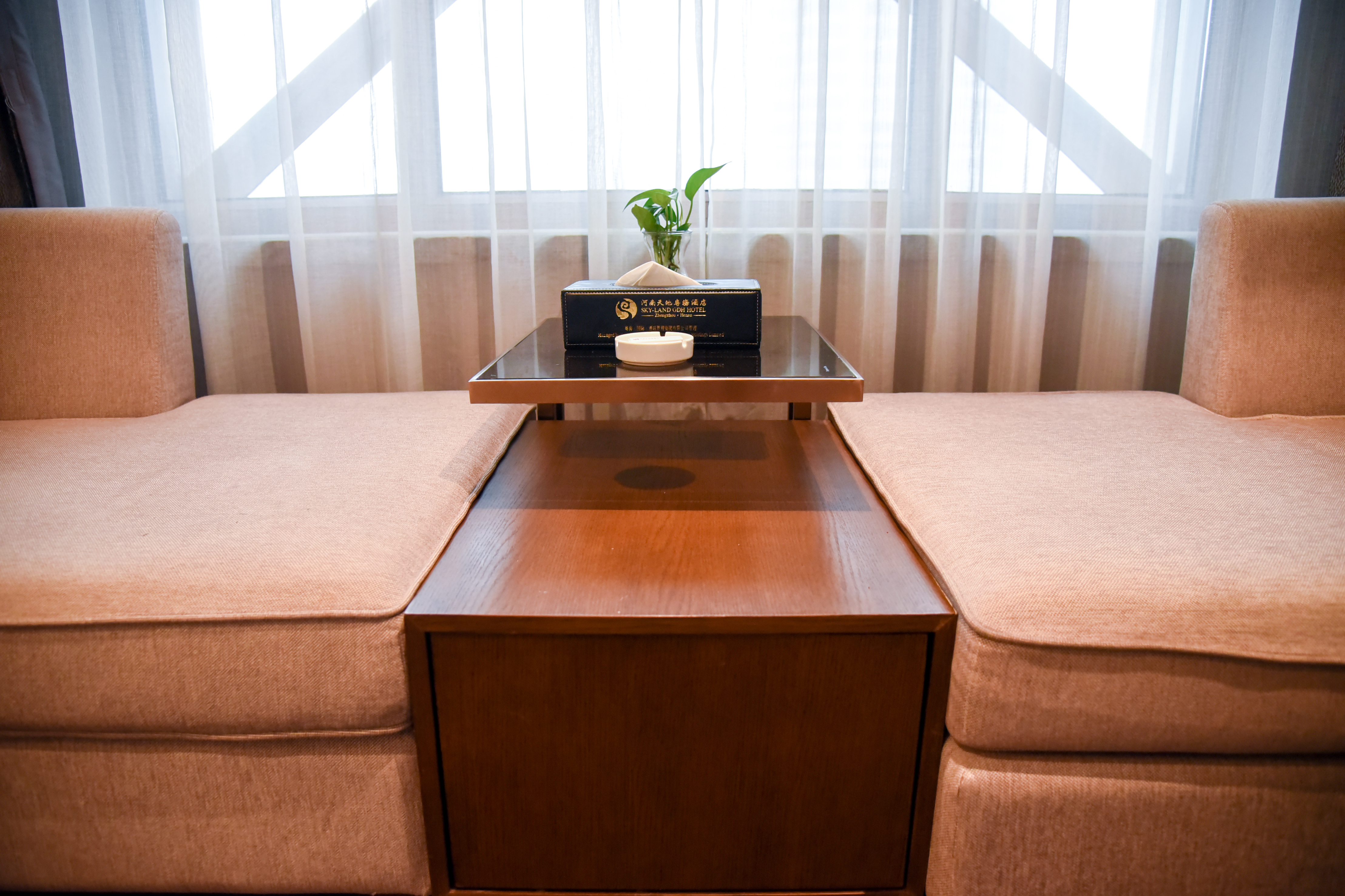 純凈豪華大床房-舒適貴妃榻