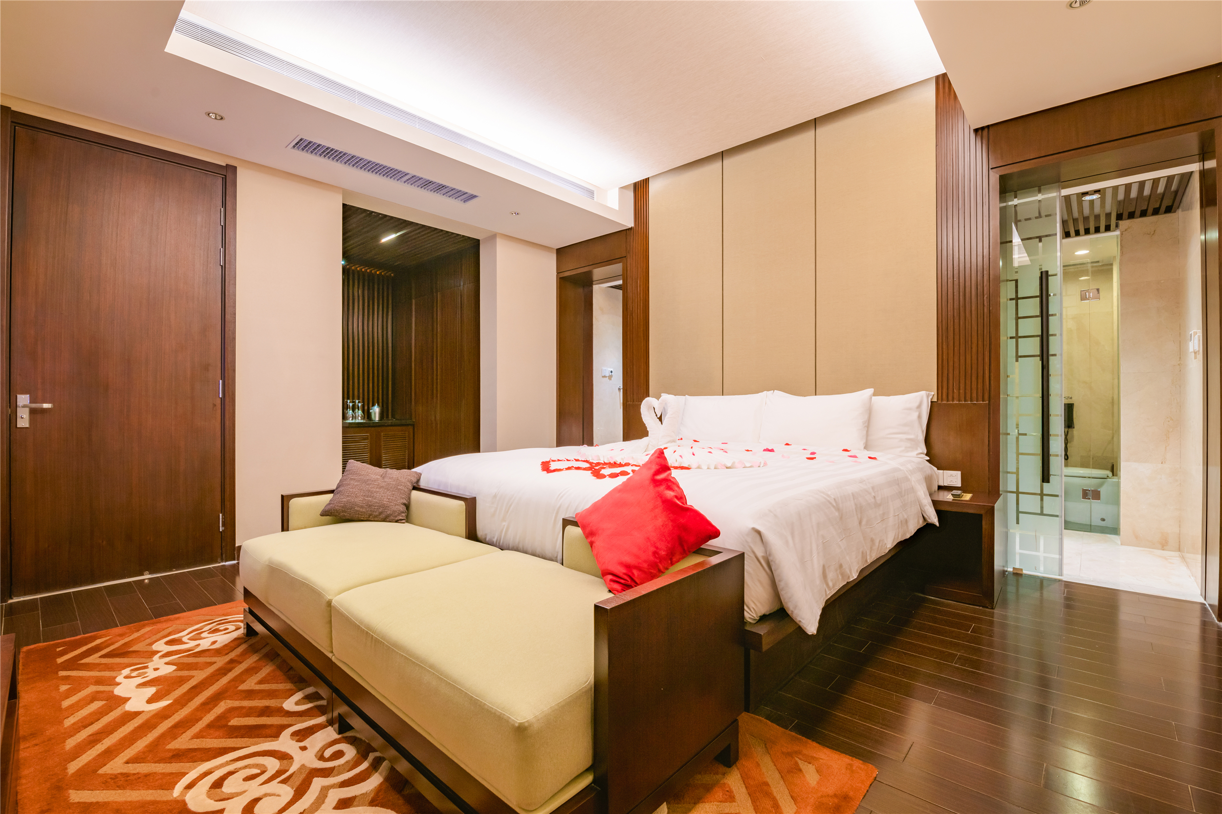 别墅露台泡池套房