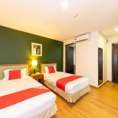 Bilik Twin Deluxe tanpa rokok Kupon OYO 430 Oak Valley Boutique Hotel