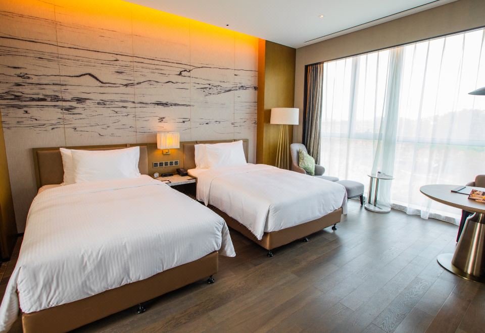 高尔夫静谧负离子?豪华双床房