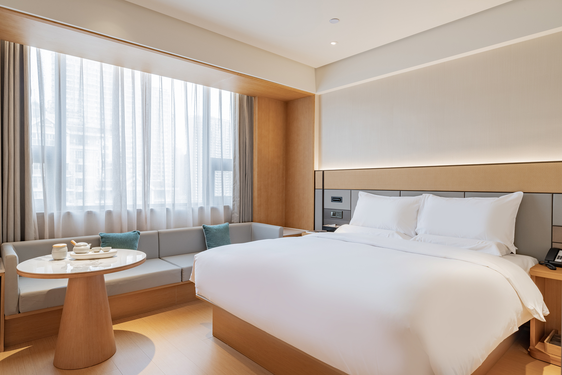 高级大床房（可投屏65寸电视+金可儿床垫+智能马桶）