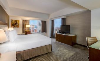 Crowne Plaza Seattle, an IHG Hotel with No Resort Fee