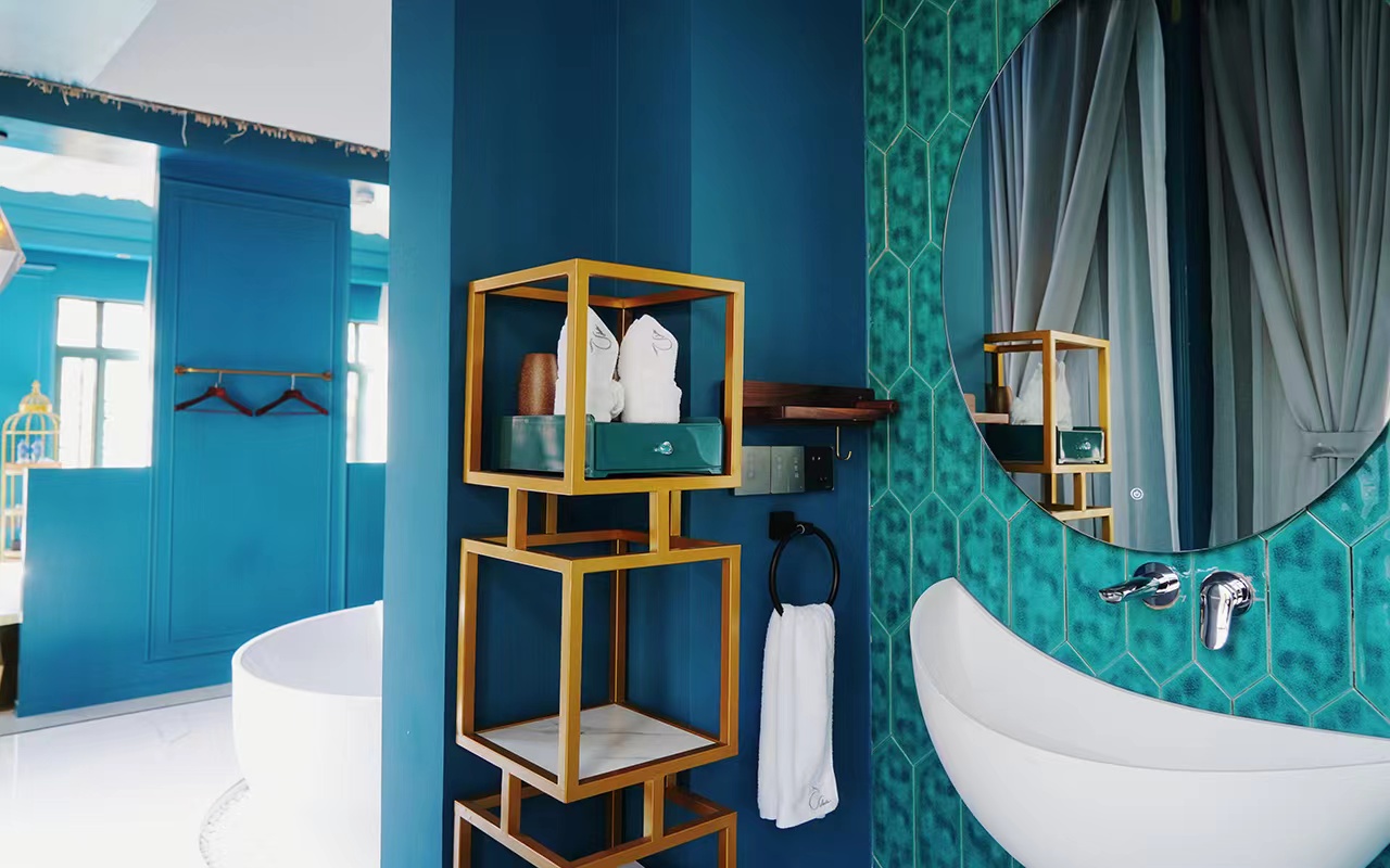 傣族|奢享270°全景浴缸阳台大床房