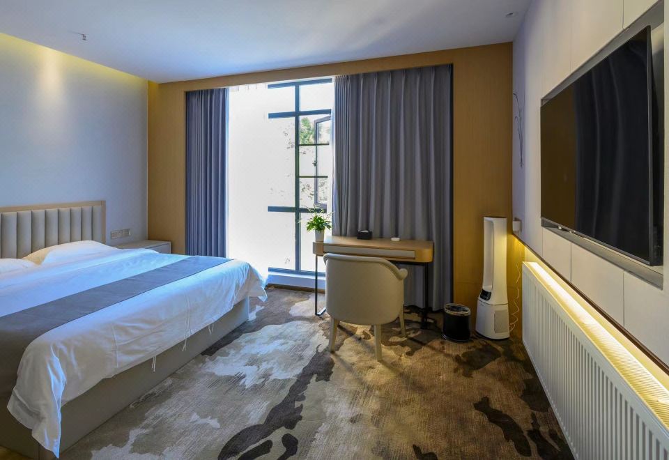 悠然山景·静雅大床房（舒适沙发+零压床垫）