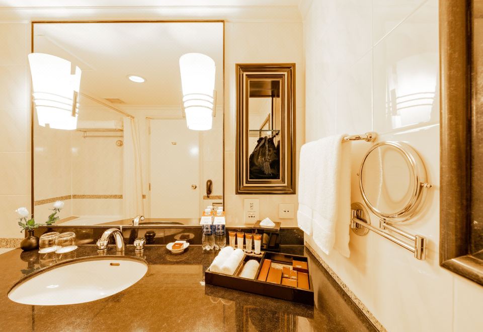 河景行政特大床房