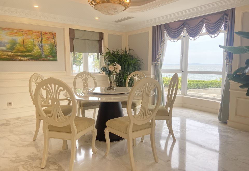 Asia Gulf HotelFrench-Style Presidential Villa