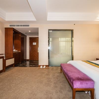 豪華大床房丨浴缸+採光通透+化妝鏡+電視投屏丨 佛山順德皇帝飯店優惠