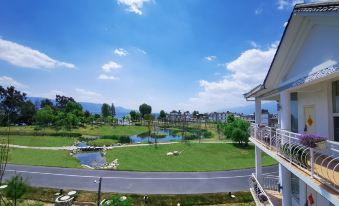 Meili Xiangyue · Dali Weide Manor Seaview Hotel