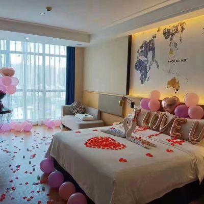 浪漫主題大床房 凱里亞德酒店（河源萬隆城店）優惠