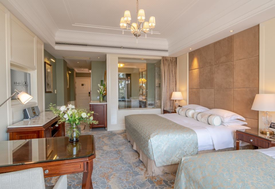 陽臺園景家庭房