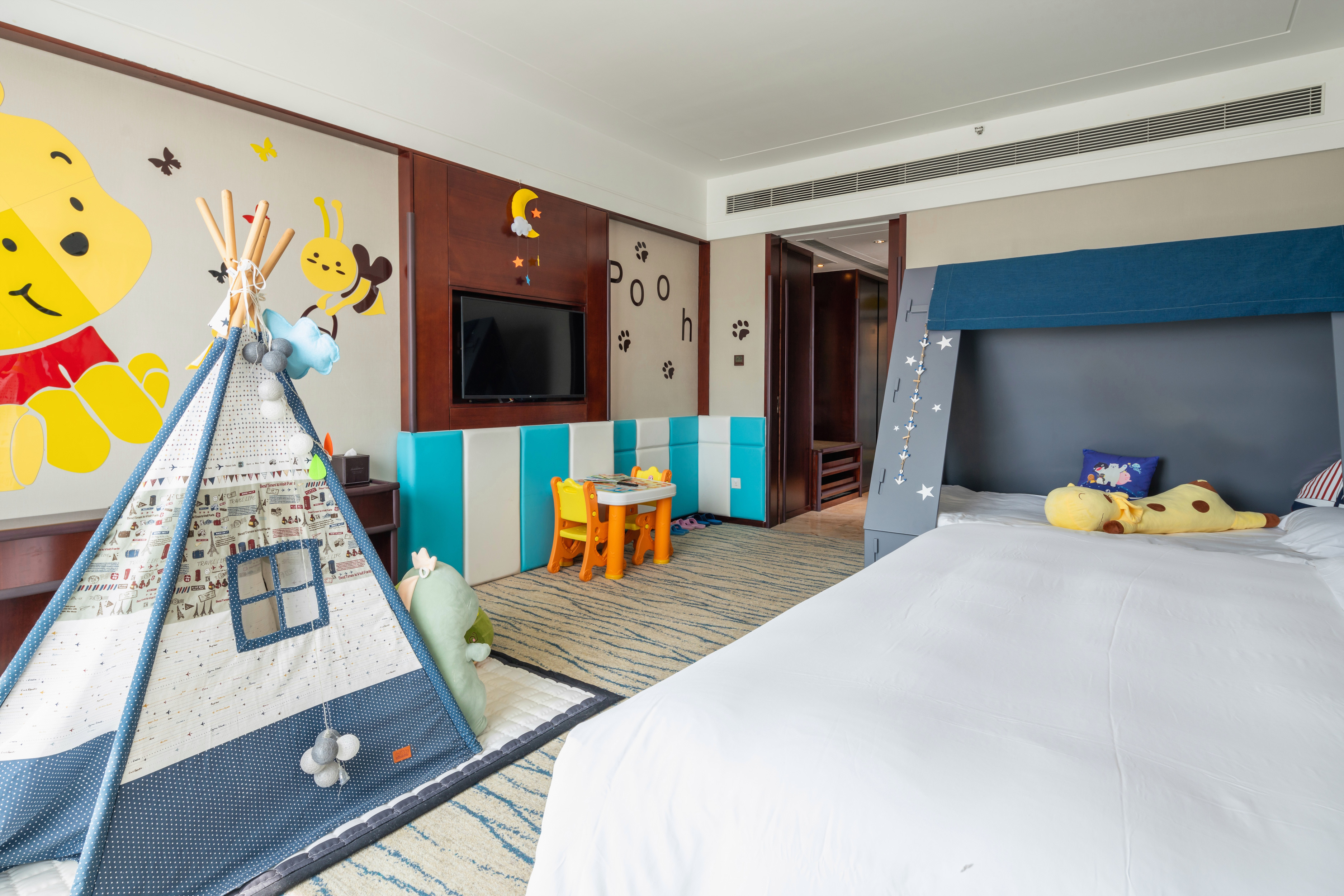 亲子主题套房【童趣盎然】+【宽绰大床】