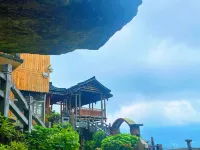 Quanjinglou Homestay (Longji Terraced Field Viewing Platform)
