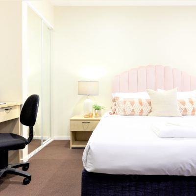 Deluxe King Apartment Arrow on Swanston Promo Code