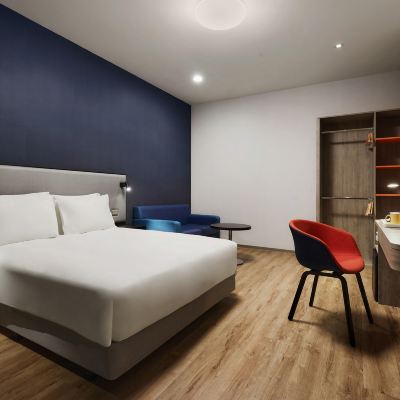 無障礙大床房 台中公園智選假日飯店優惠