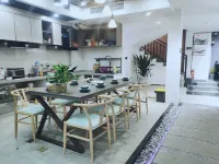 Juxian College hotel