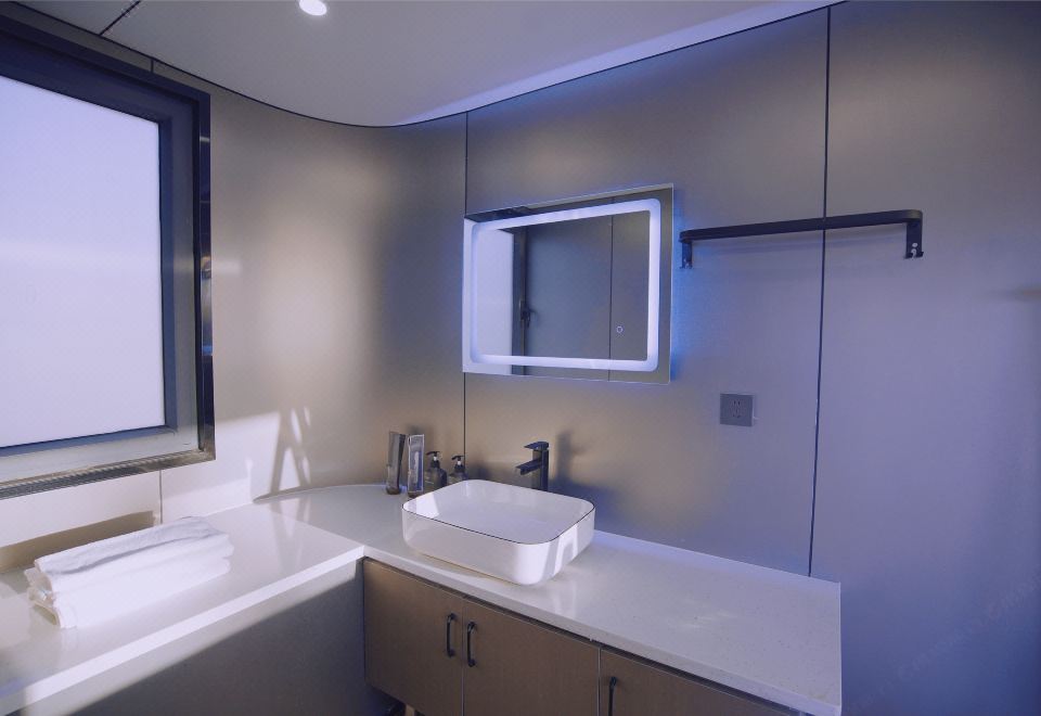 星光情侶太空艙