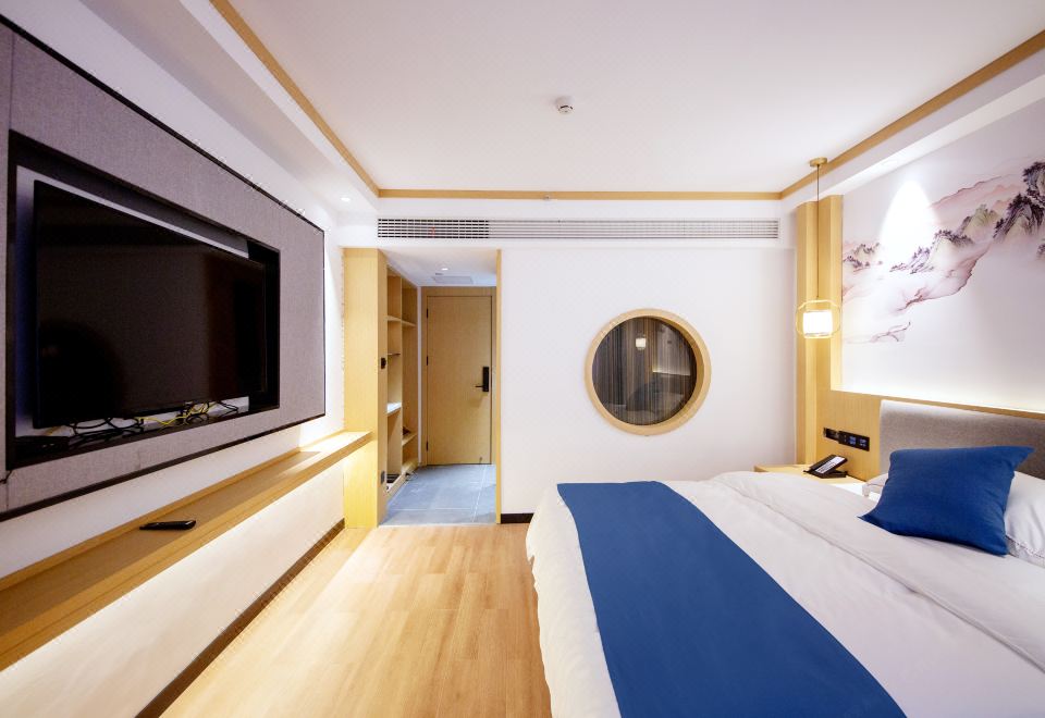 雅致大床房 |智能轻奢+全景落地窗