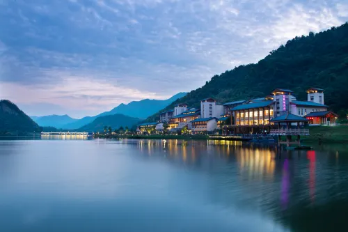 BJG Swan Lake Hot Spring Hotel