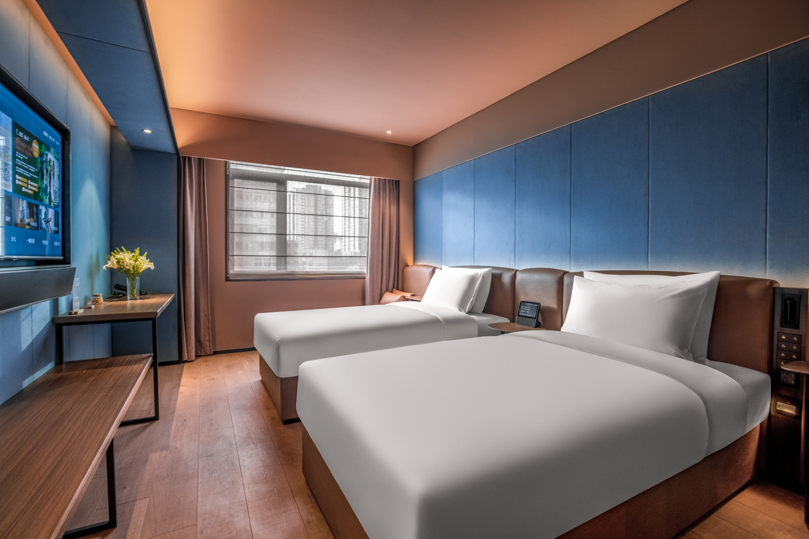 加州双床房（智能客控+电视投屏+小冰箱）