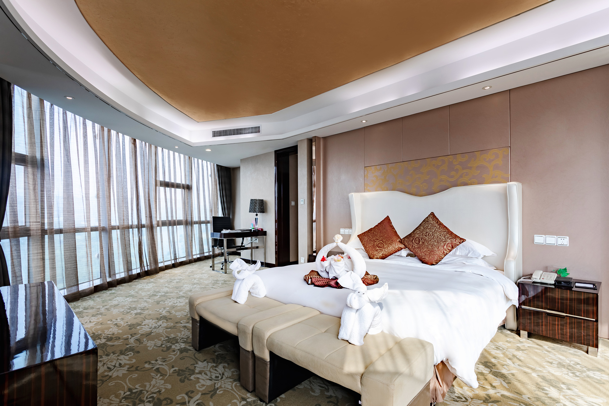 云享180°河景豪华套房