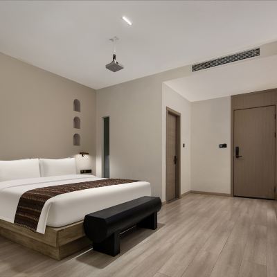 靜謐影院大床房【沉浸式巨幕私影】 長沙覓隱酒店優惠