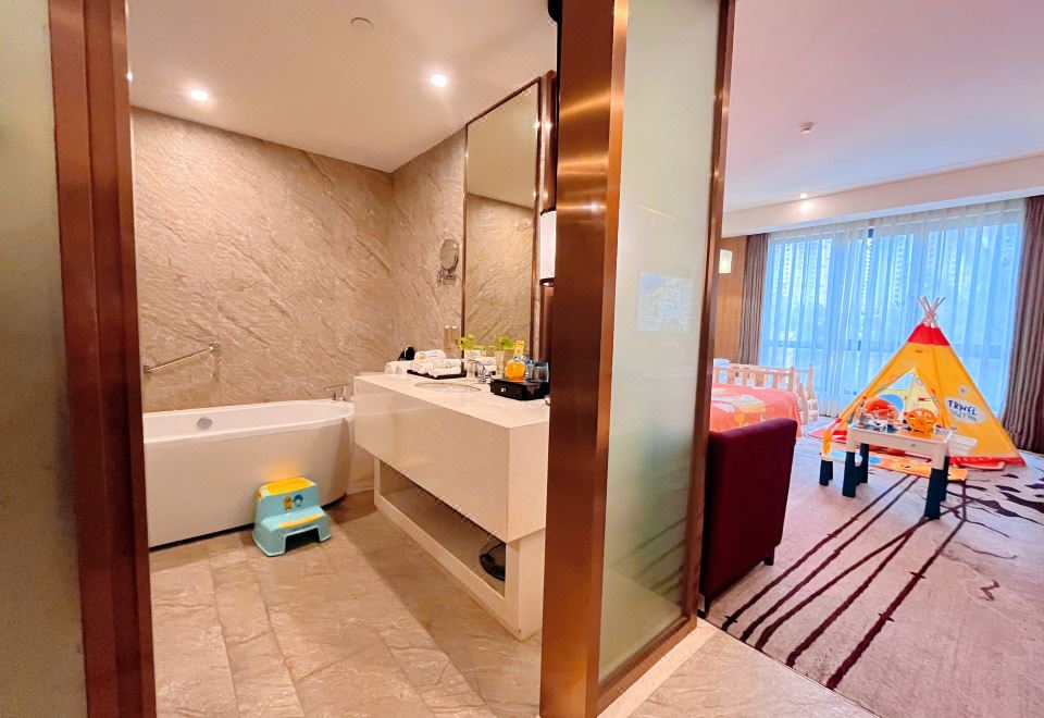 小黃鴨主題大床房