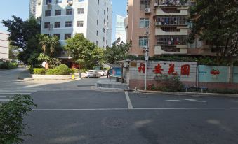 Shuijinggong Apartment Hotel
