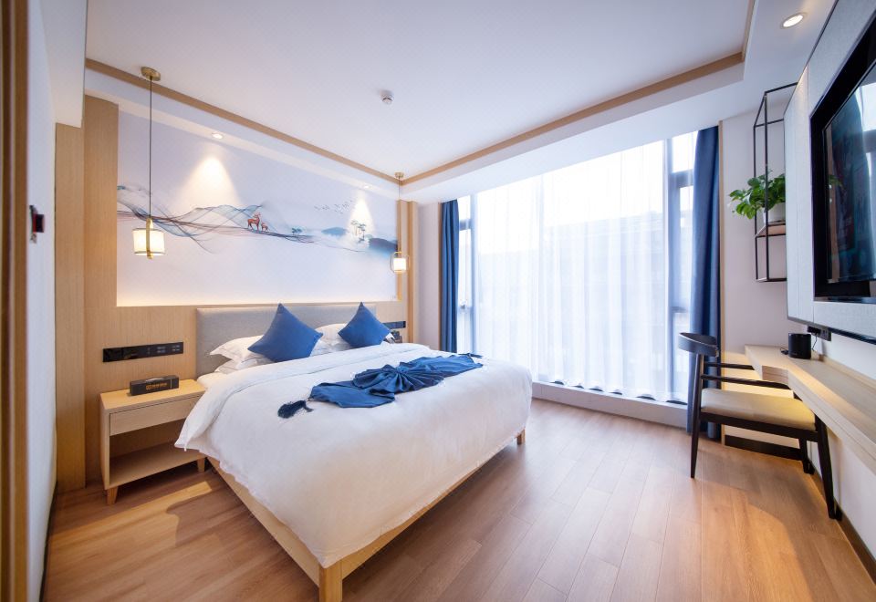 雅致大床房 |智能轻奢+全景落地窗