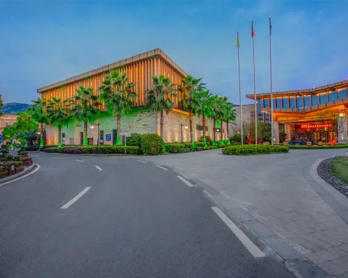 Tianzhan Hot Spring Resort Hotel di Provinsi Lu