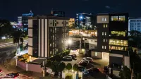Airport View Hotel Hotele w: 