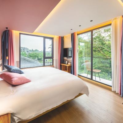 林景露台大床房（帶景觀露台） 西湖竹澗憶塘民宿優惠