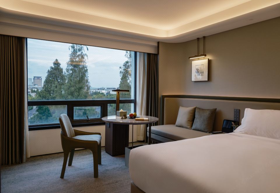 THE TAI HOTELDeluxe Room (Double Bed)