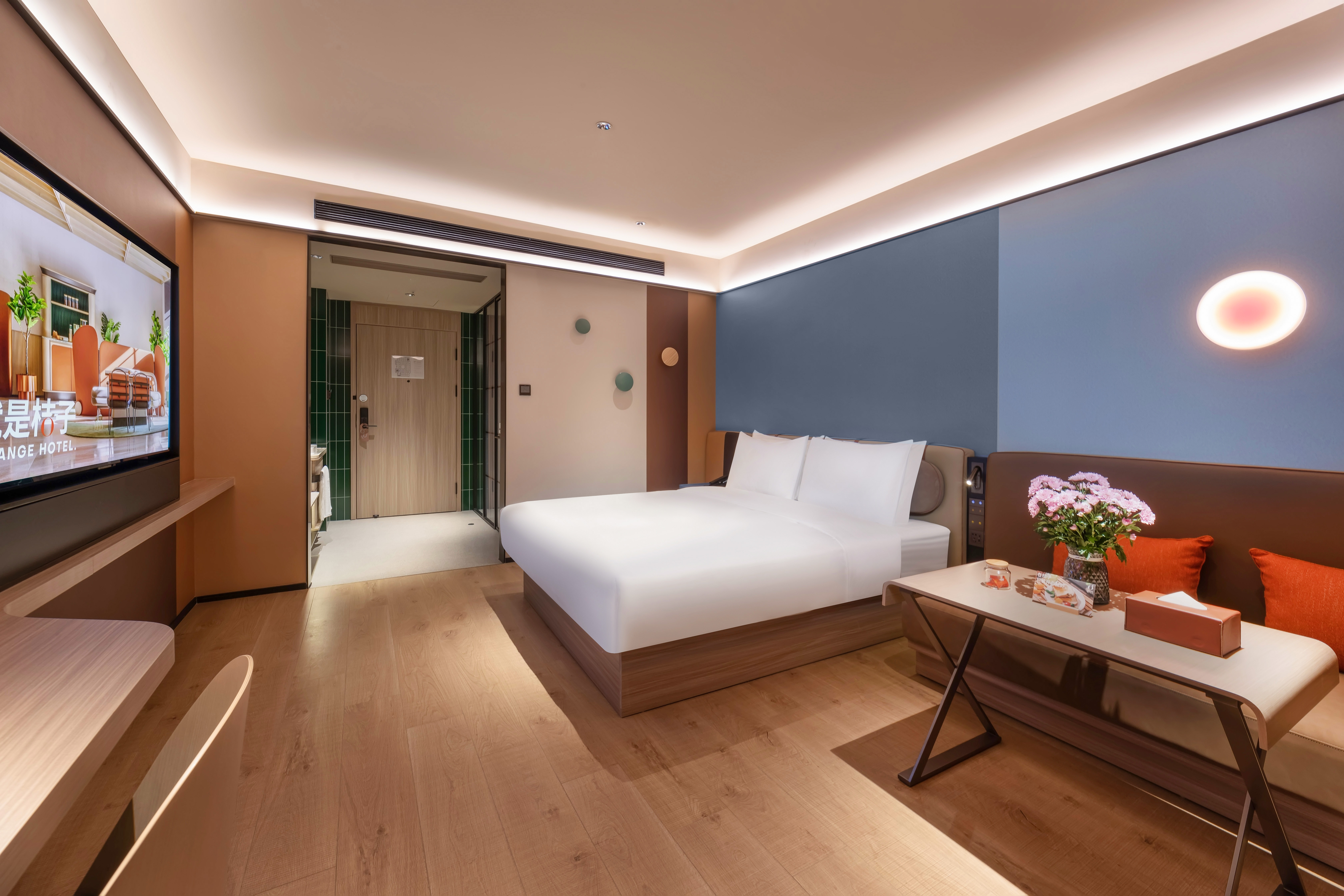 高级大床房（智能客控+电视投屏+小冰箱+智能马桶）