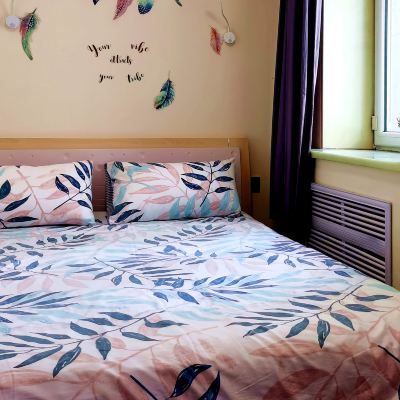 標準大床房（獨立衛浴） 稻香國際青年旅舍（哈爾濱中央大街店）優惠