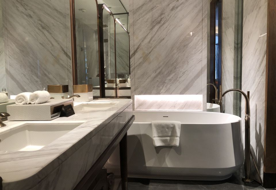 行政大床房-尊享天际线