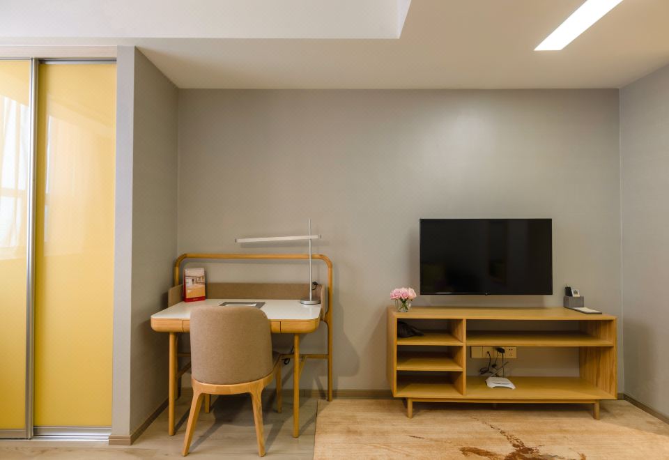 Sunshine City Tsuen Wan Hotel (Xi'an Hi-tech Dadu Dian Shop)Superior Double Bed Room (Cooking Allowed + With Tub)